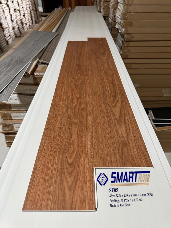 Sàn Nhựa Vẫn Gỗ Săn Lót Cao Su 5.5mm